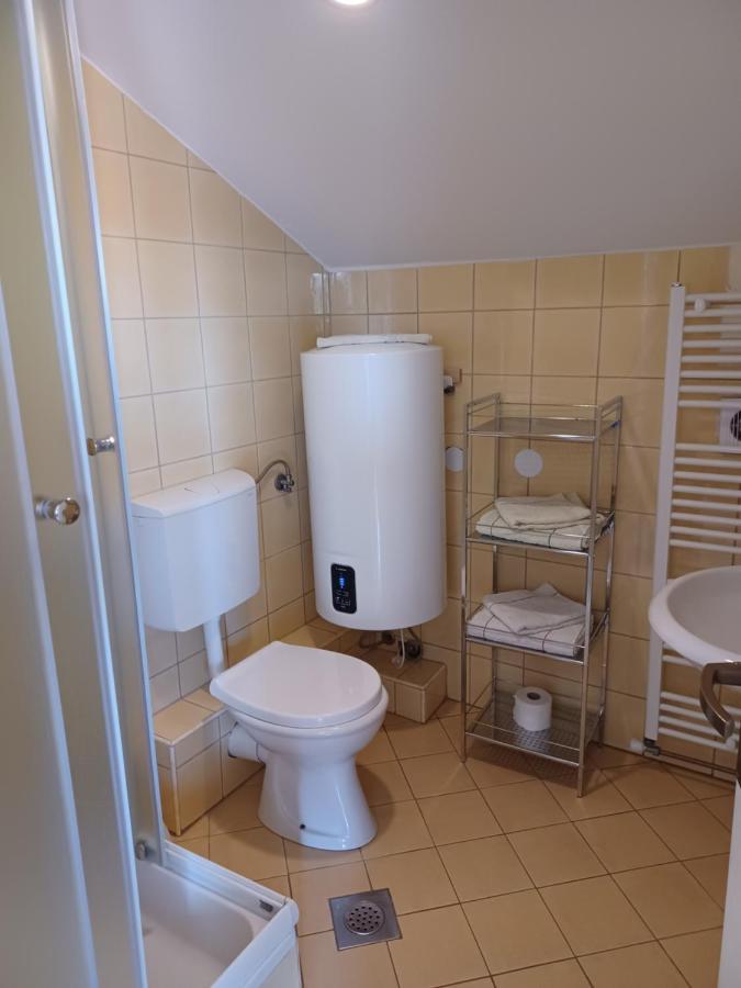 Apartman Alen Podhum Luaran gambar